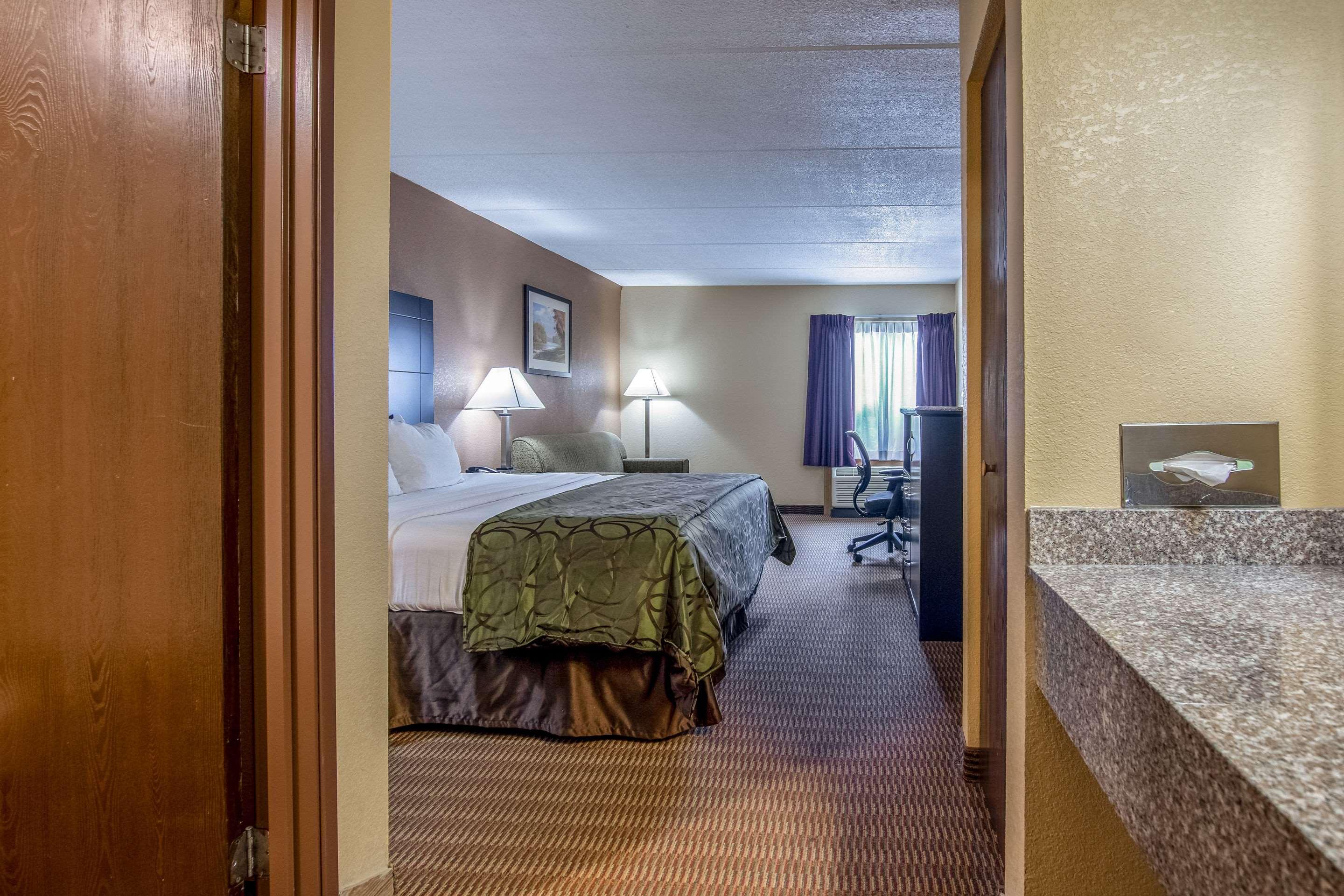 Quality Inn Tully I-81 Extérieur photo