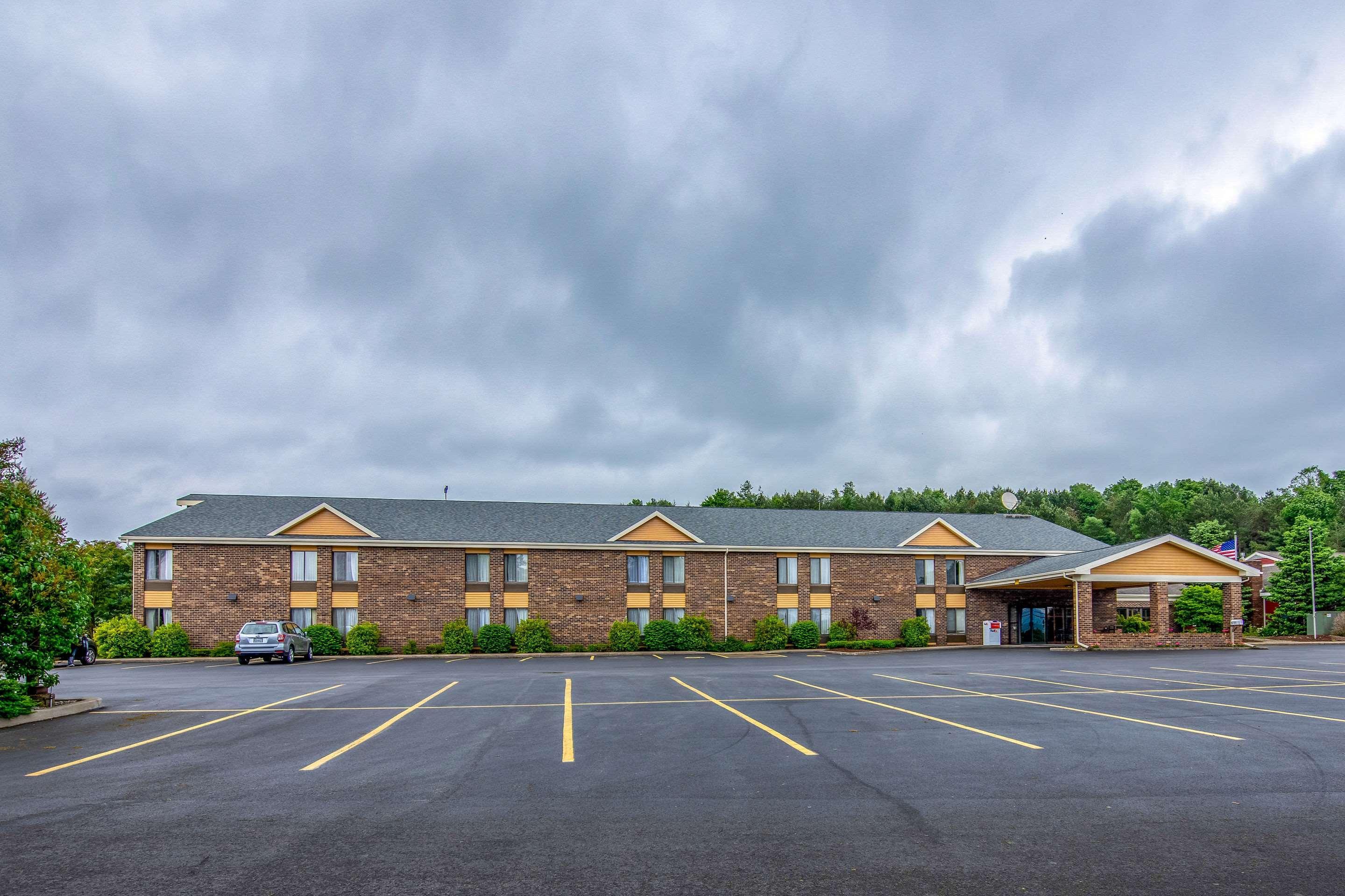 Quality Inn Tully I-81 Extérieur photo
