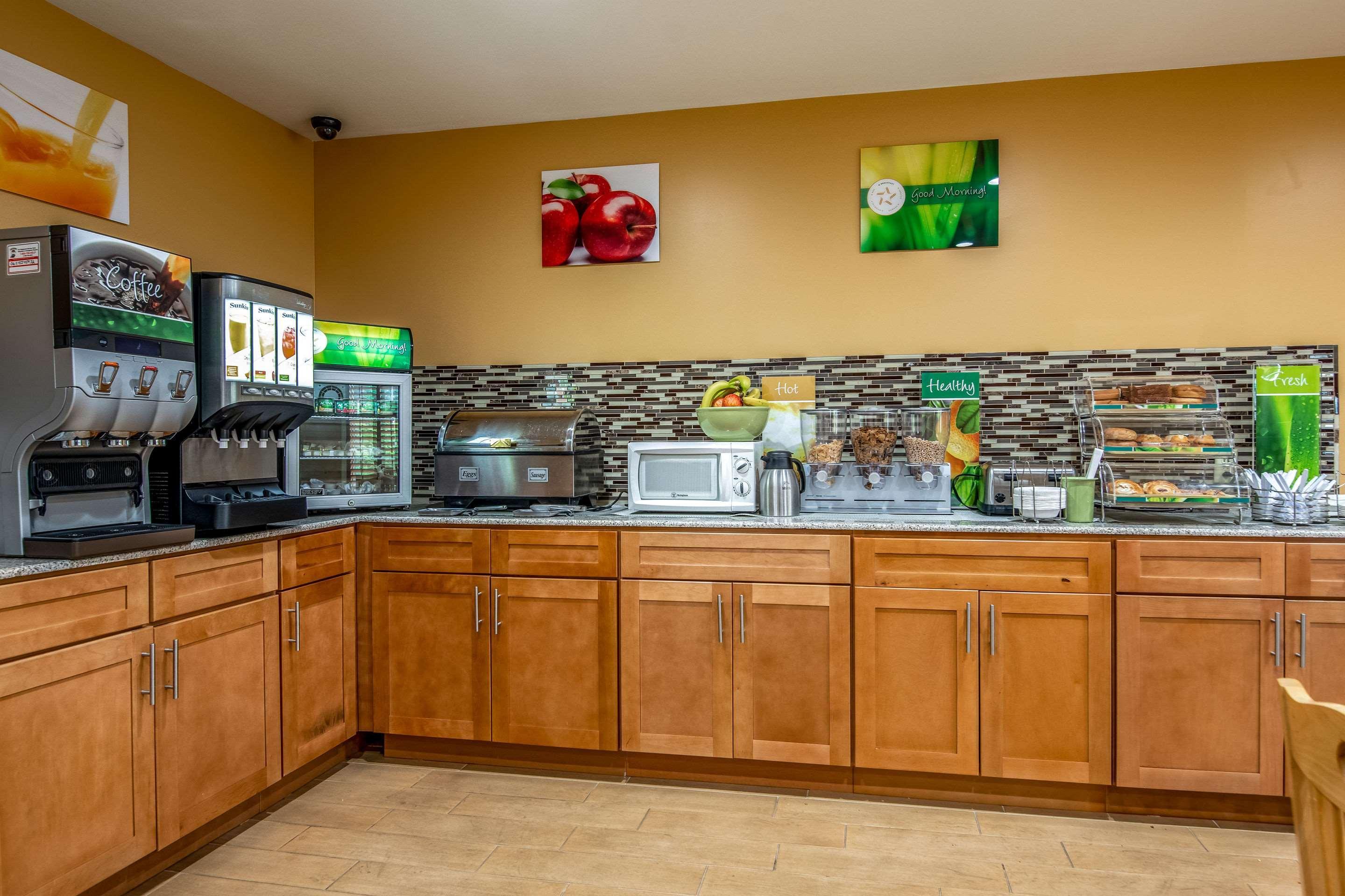 Quality Inn Tully I-81 Extérieur photo