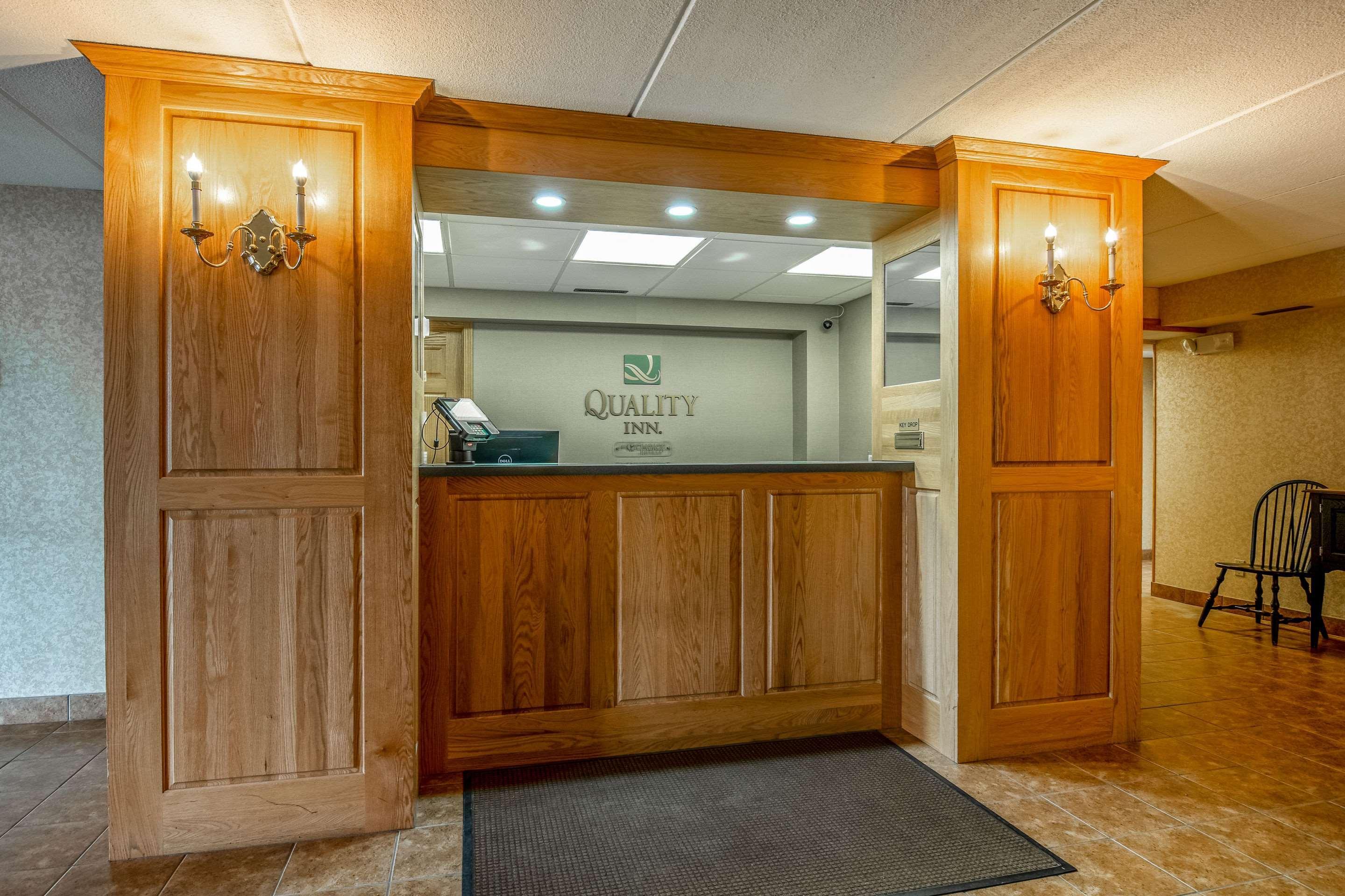 Quality Inn Tully I-81 Extérieur photo