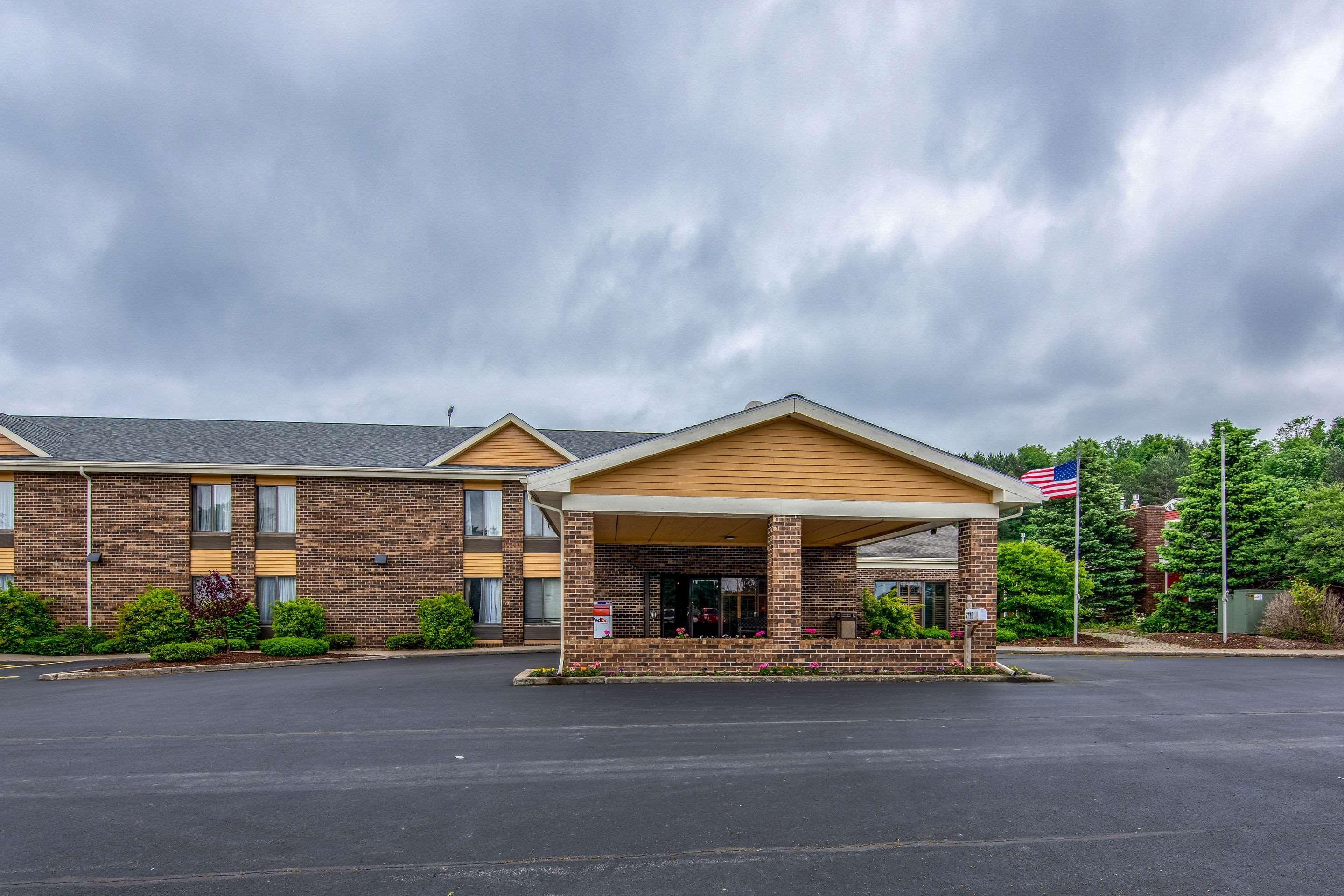 Quality Inn Tully I-81 Extérieur photo